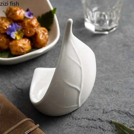 Chic Irregular Shaped Ceramic Plate Collection for Elevated Dining
