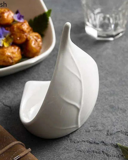 Chic Irregular Shaped Ceramic Plate Collection for Elevated Dining