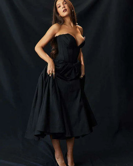 Chic Black Backless A-Line Spaghetti Strap Maxi Dress - Stunning Off-Shoulder Evening Fashion