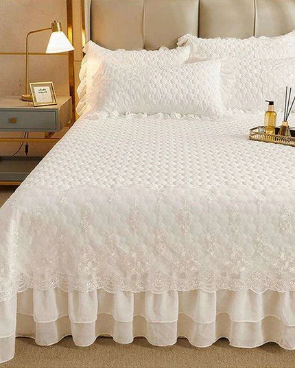 Luxurious Summer Quilted Bedspread for Couples - King Size White Bedding (180x200cm)
