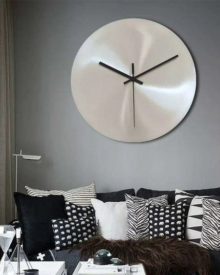 Sleek Industrial Silent Round Clock - Elegant Minimalist Timepiece for Modern Interiors