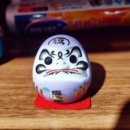 Charming Japanese Ceramic Lucky Cat Daruma Figurine for Home Decor and Gifting