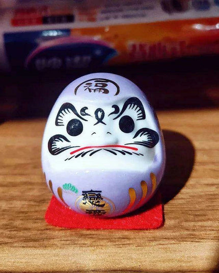 Charming Japanese Ceramic Lucky Cat Daruma Figurine for Home Decor and Gifting