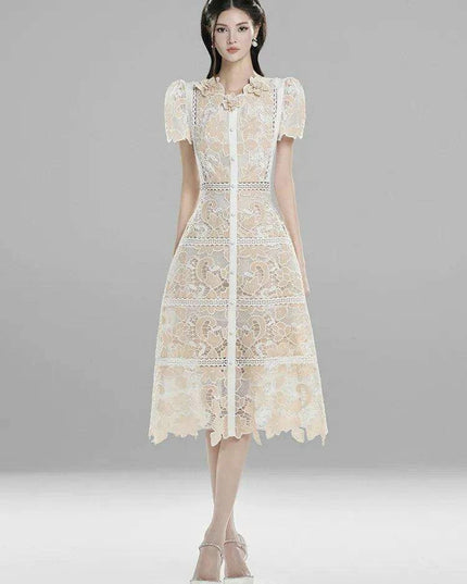 Elegant Floral Evening Dress with Ruffle Collar