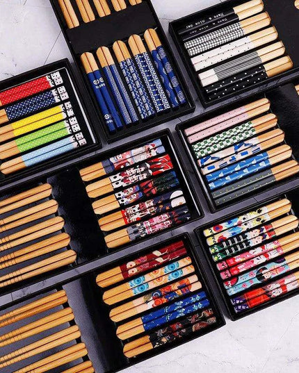 Eco-Friendly Bamboo Chopsticks Set - 5 Pairs for Sushi and Asian Delicacies