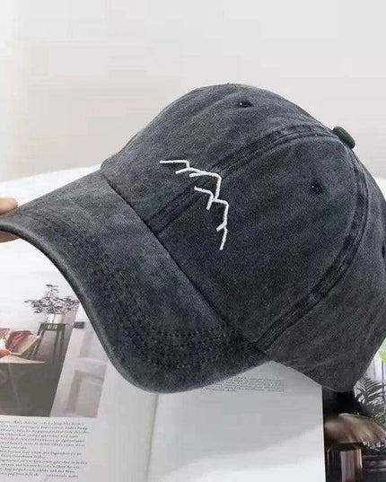 Retro Mountain Embroidered Cap - Unisex Vintage Baseball Hat