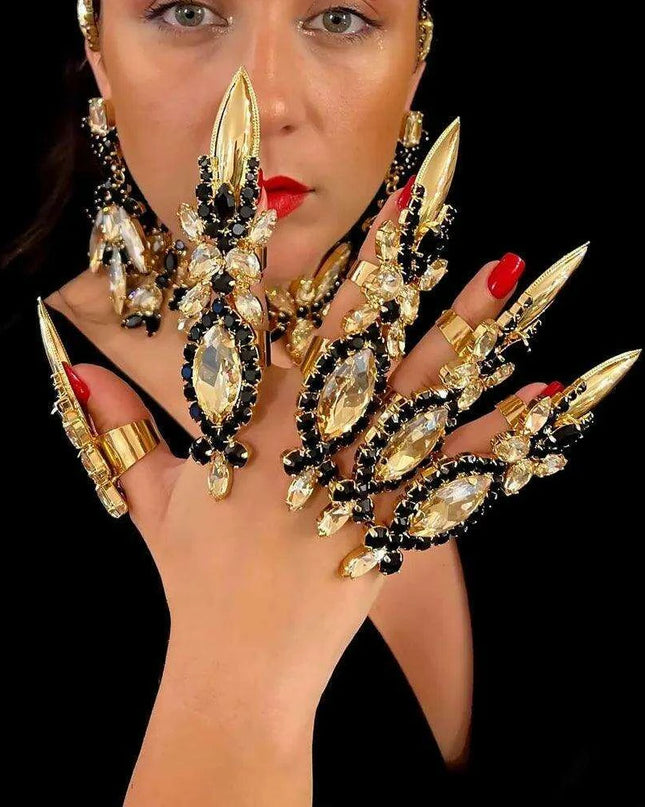 Glamorous Radiance: Exquisite Ring Collection for the Fashion-Forward Woman