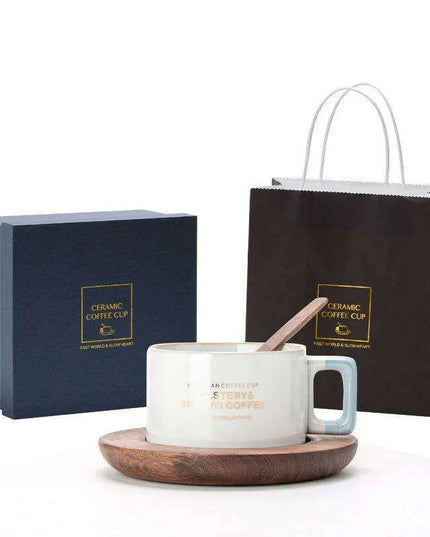 Classic American Elegance: Ceramic Coffee Mug Set with Walnut Holder and Gift Box