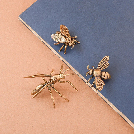 Solid Brass Simulation Insect Honeybee/Dragonfly Figurines Miniatures Tea Pet Funny Beetle Craft Desktop Ornament Home Decoratio solid-brass-simulation-insect-honeybee-dragonfly-figurines-miniatures-tea-pet-funny-beetle-craft-desktop-ornament-home-decoratio-1