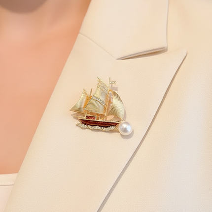 dsrsf Smooth Sailing Sailboat Brooch - Luxurious Pin for Women, Elegan