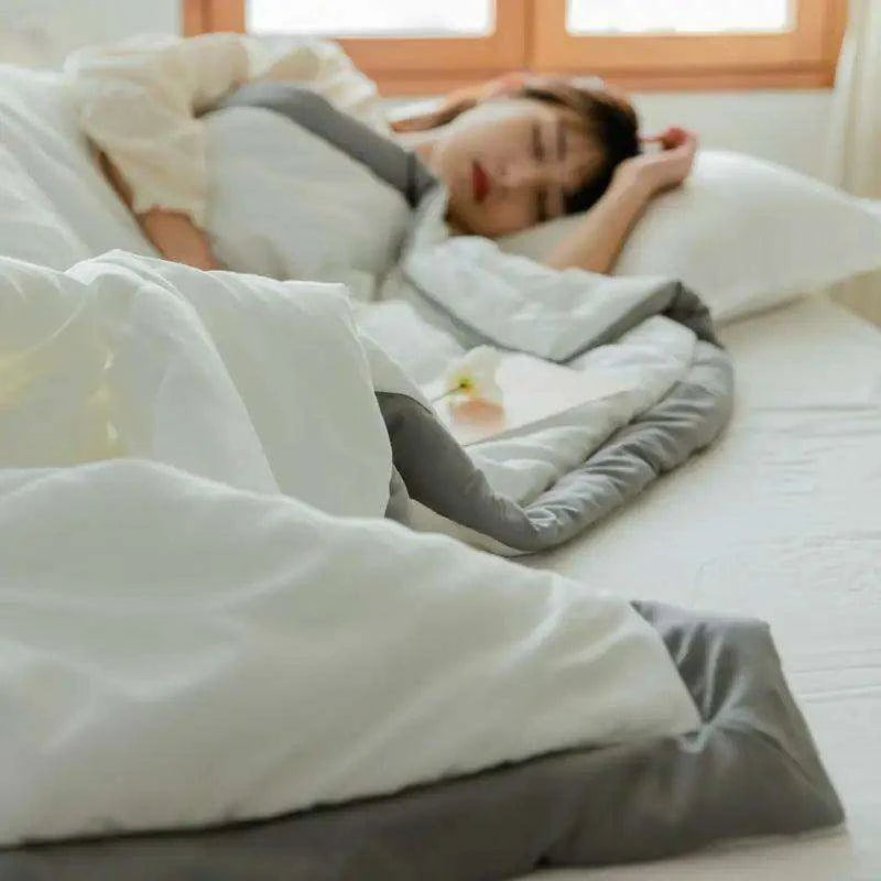 Japanese Minimalist Cotton Comforter for Cozy Cool Nights