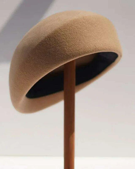 Elegant Women's Wool Felt Beret - French-Style Winter Hat for Special Occasions and Formal Gatherings