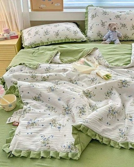 Lightweight Summer Chill Throw Blanket - Ideal for Warm Weather (Pillowcase Not Included)