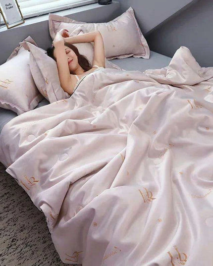 Hyaluronic Acid Cooling Silk Summer Comfort Quilt