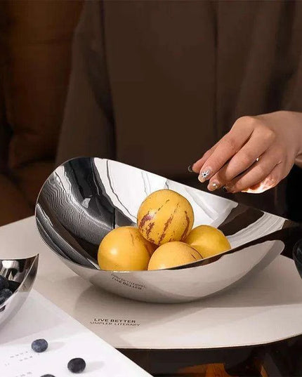 Elegant Extra-Large 304 Stainless Steel Serving Bowl for Stylish Entertaining and Home Accents