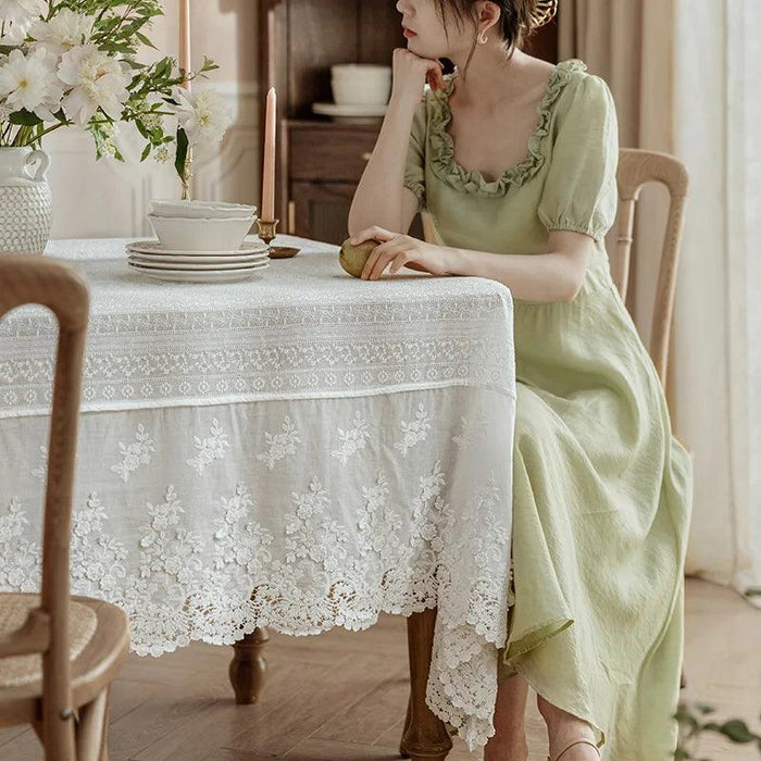 Chic French Lace Table Cover - Elevate Your Event with Timeless Elegance