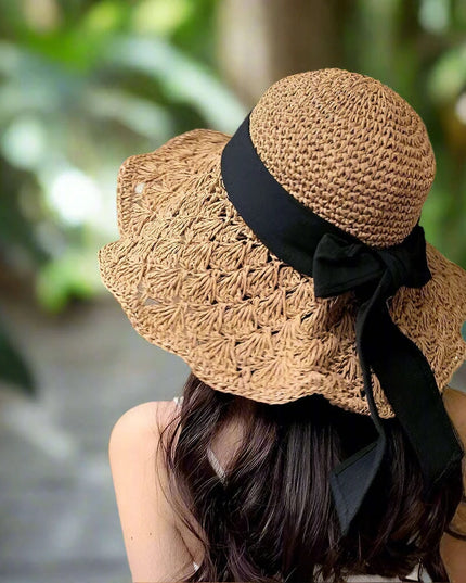 Elegant Women's Travel-Friendly Straw Sun Hat with Wide Brim for Enhanced Summer Protection
