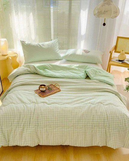 Elegant Green Plaid Double-Sided Summer Quilt - Luxurious Comforter for Queen Beds
