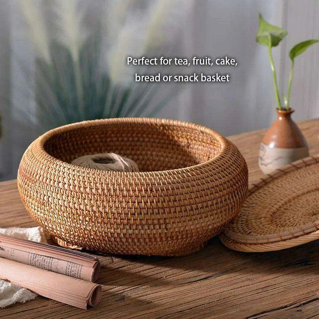 Elegant Handwoven Rattan Storage Chest - Stylish Organizer for Any Room
