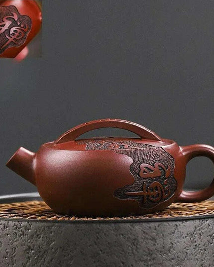 Authentic Elegance: 120ml Dragon's Blood Sand Teapot for Tea Aficionados