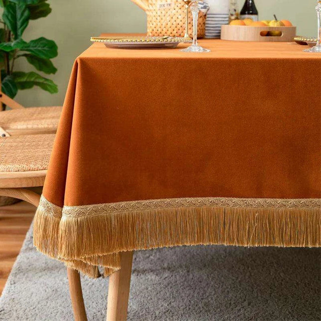 Elegant Tassel Table Linen Set for Upscale Dining Affairs