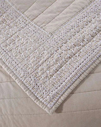 Khaki Embroidered Cotton Quilt Set - Luxurious 3-Piece King Size Bedspread with Matching Pillow Shams