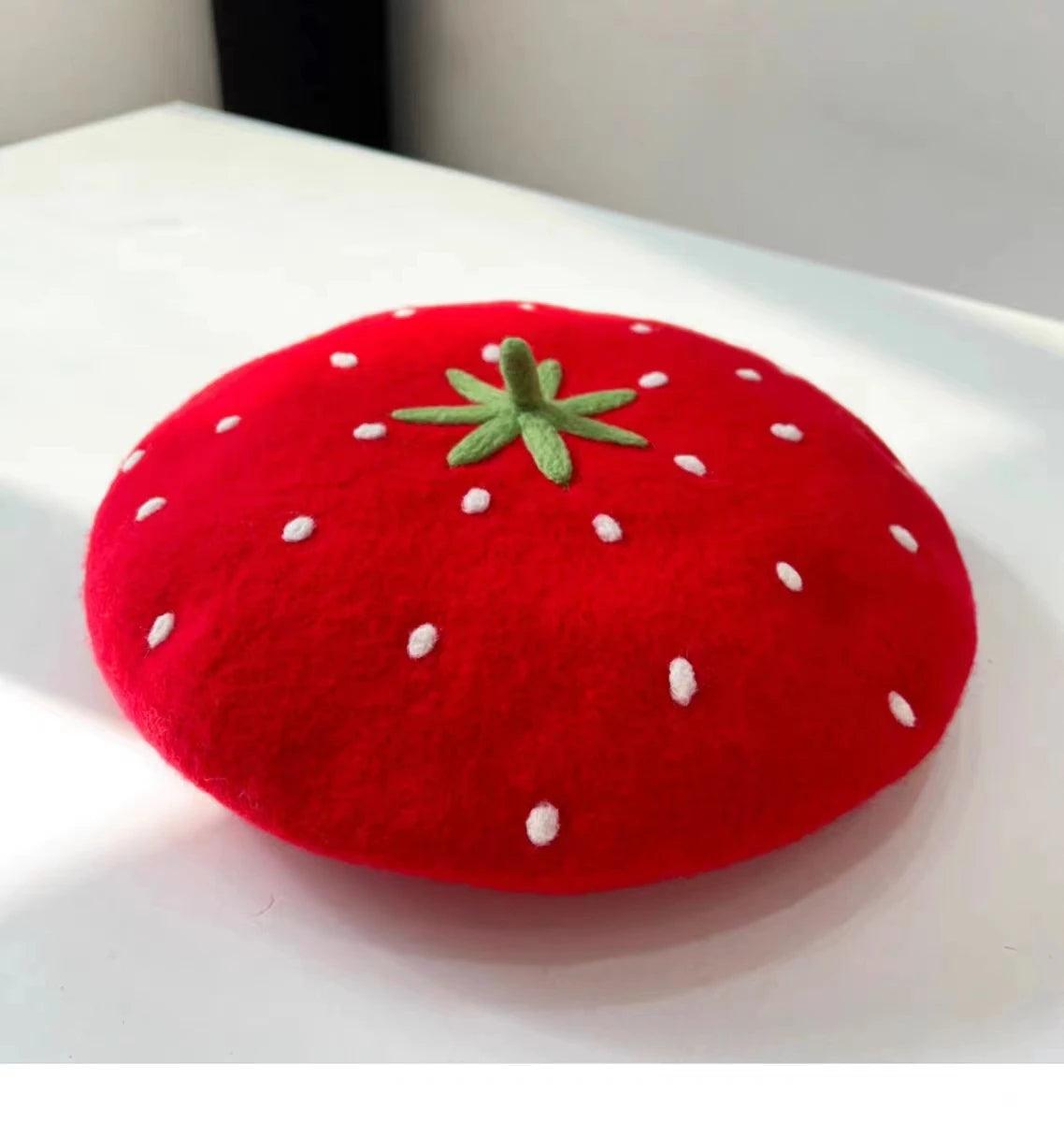 Charming Handcrafted Pumpkin Wool Beret with Leaf Embellishments for Fall and Winter Fashion