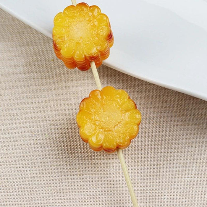 Lifelike Artificial Corn Stick Display Model for Restaurants, Hotels, and Kitchens