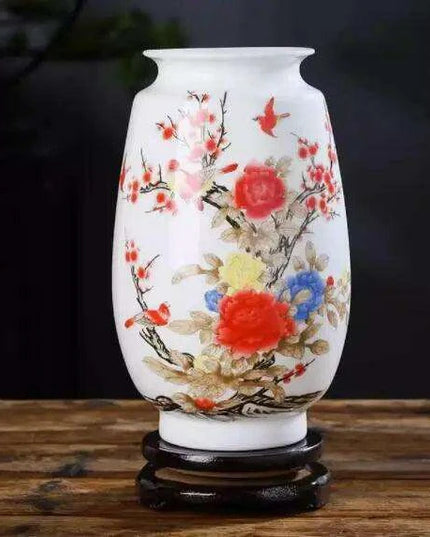 Antique Chinese Ceramic Vase with Intricate Animal Motif - Timeless Charm