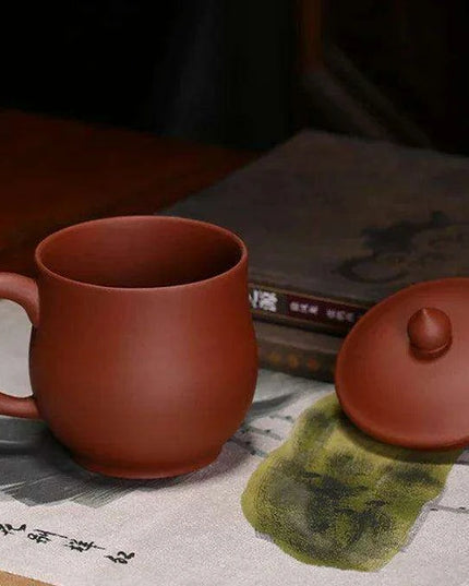 Elegant Yixing Purple Clay Teacup with Lid