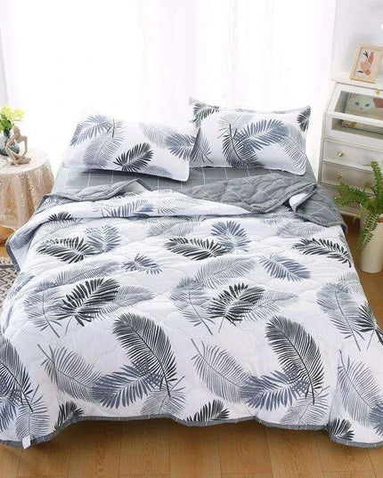 Gentle Touch Summer Quilt Set