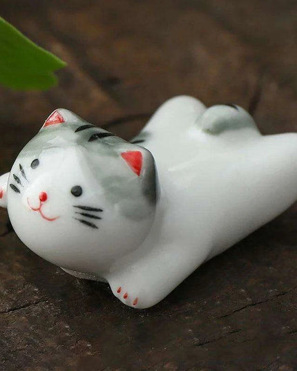 Charming Cat-Themed Ceramic Chopstick Holder - Whimsical Dining Delight