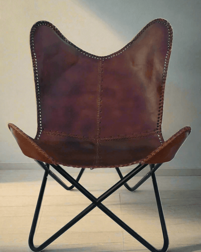 Chic Vintage Brown Leather Butterfly Lounge Chair: Stylish Sleeper for Home and Outdoor Comfort