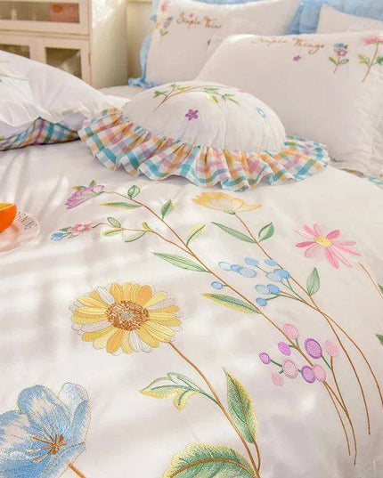 Pastoral Elegance: Embroidered Floral Cotton Bedding Set with Ruffled Details - Duvet Cover, Flat & Fitted Sheets, Pillowcases