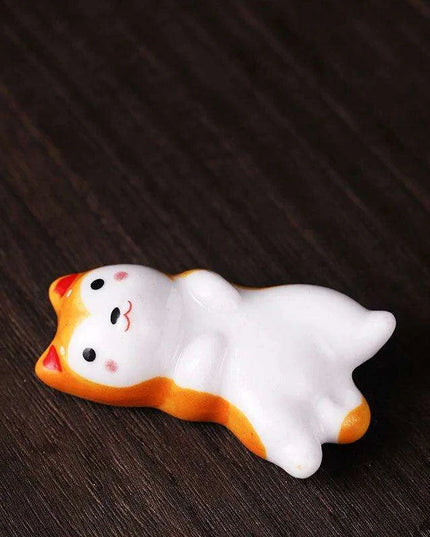 Charming Cat-Inspired Ceramic Chopstick Holder for Elegant Dining