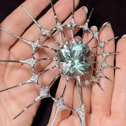 Shop1104304346 Luxury Spiky Rhinestone Gothic Brooch Pin for Coat