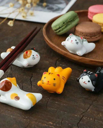Charming Cat-Themed Ceramic Chopstick Holder - Whimsical Dining Delight