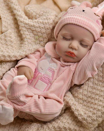 16-Inch Lifelike Reborn Baby Girl Doll - Realistic Full Vinyl Body with Outfit, Ideal for Gifts and Collectors