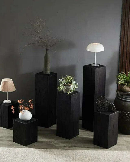 Nordic-Inspired Black Round Wooden Coffee Table: Stylish Side Table for Modern Living Spaces