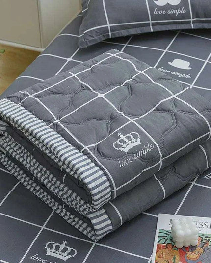 Gentle Touch Summer Quilt Set