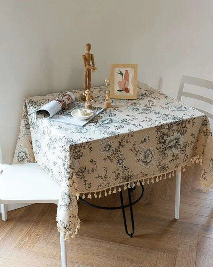 Chic Vintage Floral Cotton Linen Table Runner with Elegant Tassels