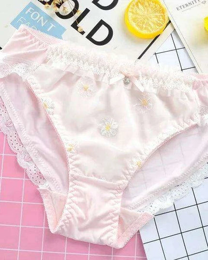 Whimsical Strawberry Ruffle Seamless Women's Underwear for Girls in Japanese Fashion