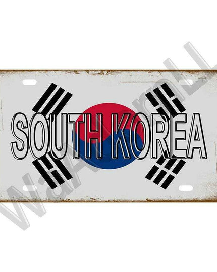 Rustic Retro Metal Wall Decor: A Stylish Touch for Man Caves and Bars