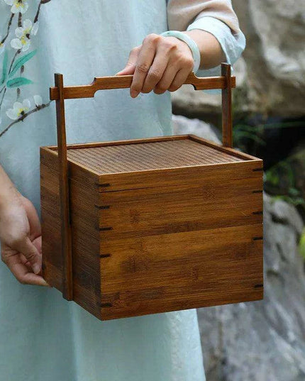 Vintage Artisan Wooden Fruit Holder with Chic Lid and Dividers | Timeless Style