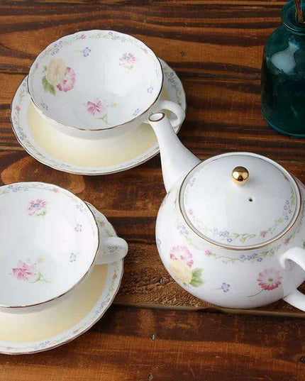 Sleek Black Bone China Tea Set for Two - A Luxurious Japanese Tea Experience