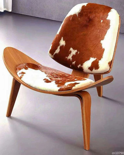 Nordic Artistic Solid Wood Lounge Chair with Unique Airplane Shell Design