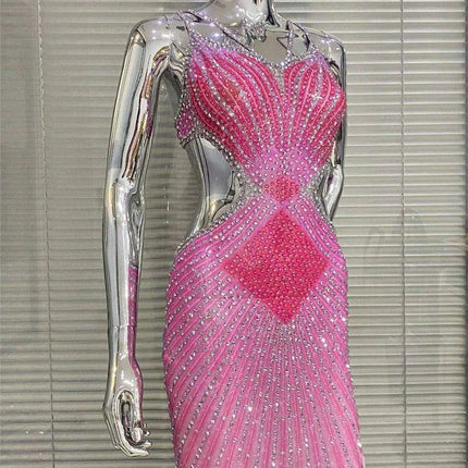 Stunning Backless Bodycon Dress with Dazzling Diamond Details for Unforgettable Events