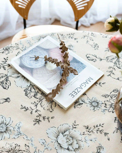 Chic Vintage Floral Cotton Linen Table Runner with Elegant Tassels