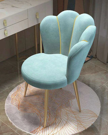 Chic Velvet Folding Stool: Stylish and Versatile Seating for Modern Homes