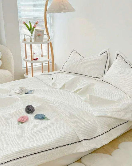 Elegance Princess Summer Quilt Set with Skin-Friendly Comforter